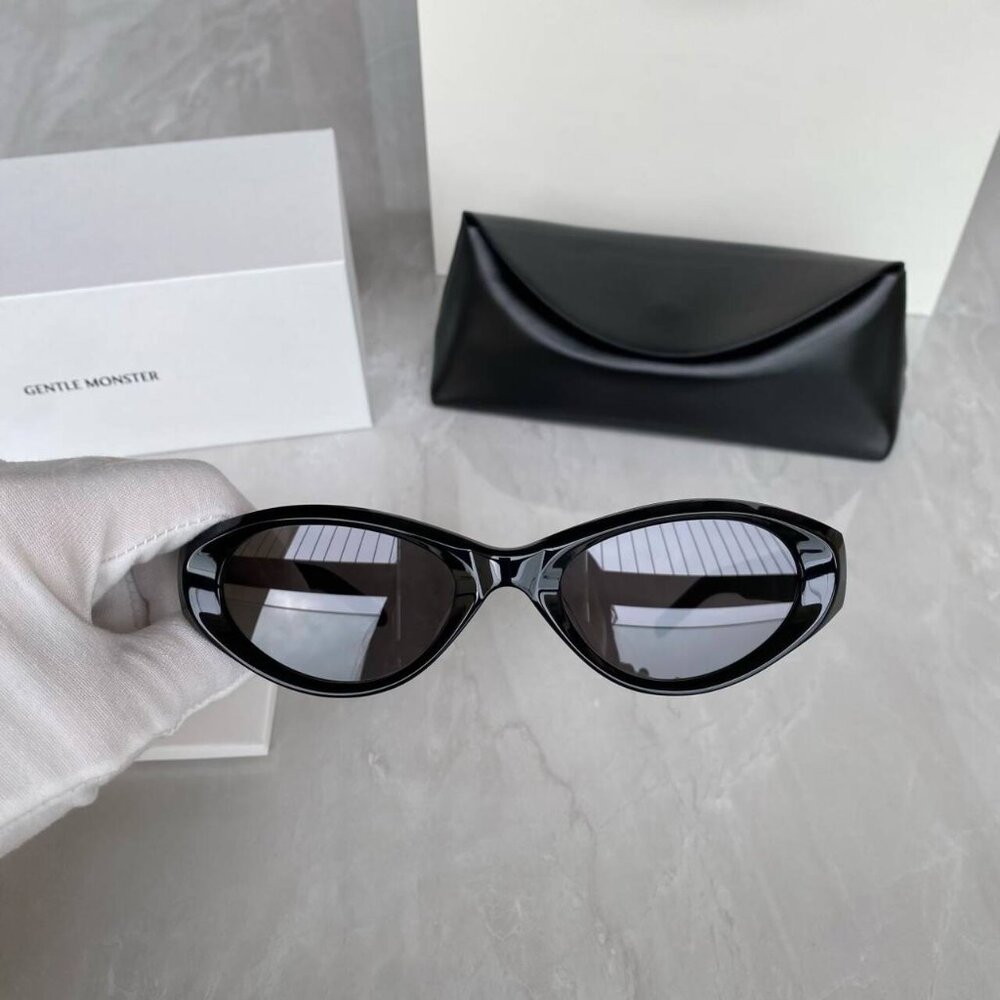Gentle Monster EQ Black Oval Cat Eye Sunglasses Gold Detail Chic